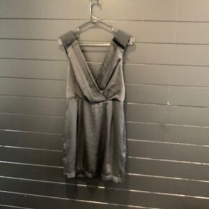 BLACK BCBG DRESS SIZE 6 NEW WITH TAGS SUPER CUTE.